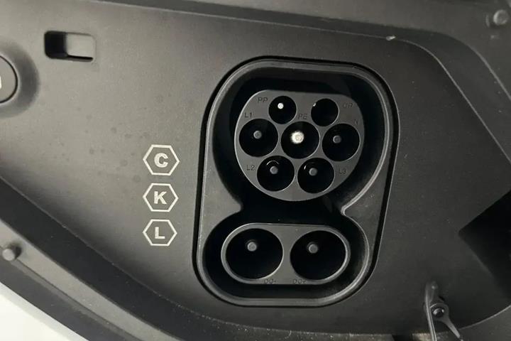 Hvid Xpeng G6 fra 2026