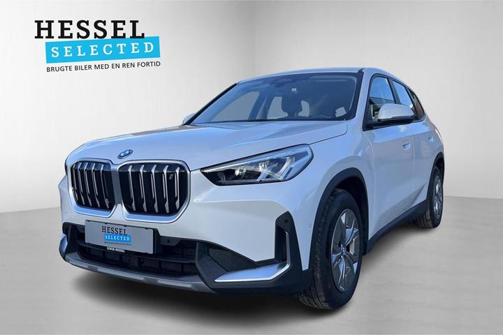 Hvid BMW iX1 fra 2023