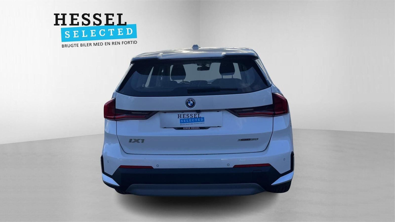 Hvid BMW iX1 fra 2023