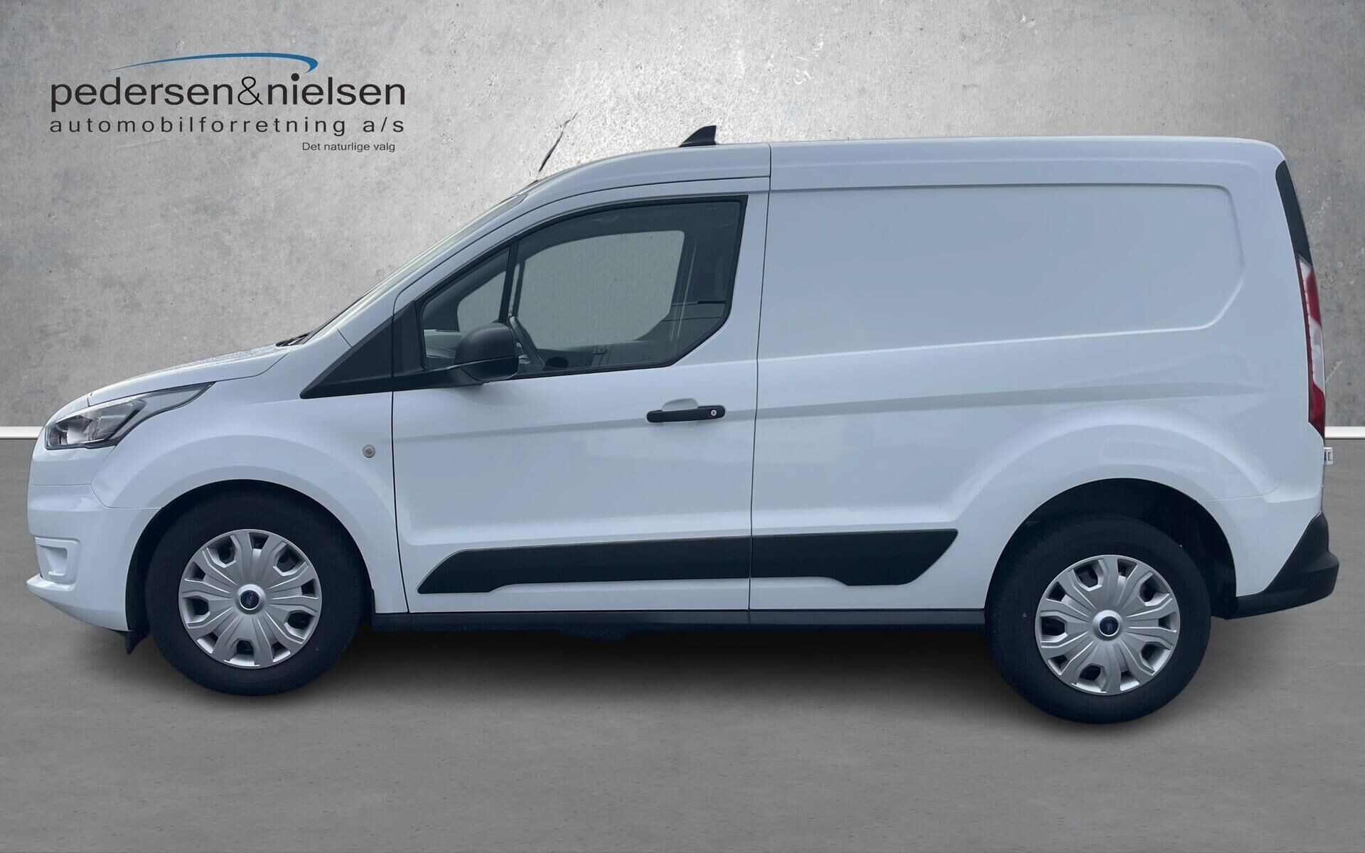 Hvid Ford Transit Connect fra 2023