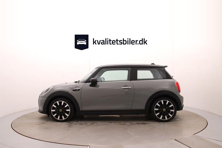 Grå Mini Cooper fra 2022