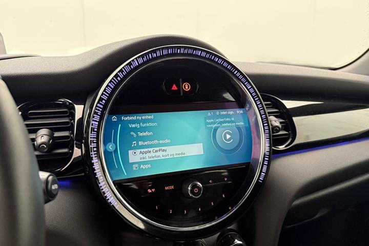 Grå Mini Cooper fra 2022