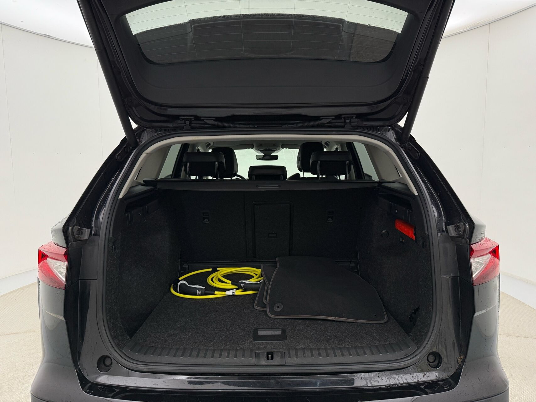 Sort Skoda Enyaq fra 2021