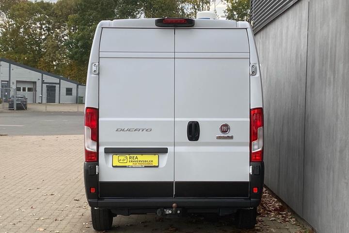 Hvid Fiat Ducato fra 2023