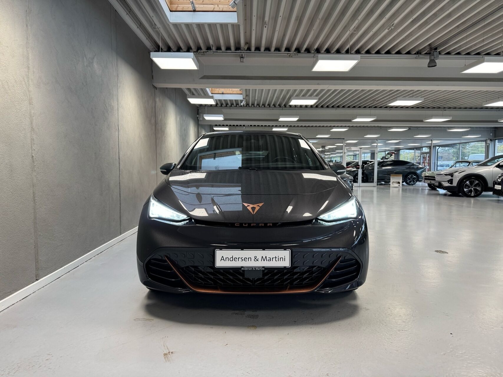 Grå Cupra Born fra 2022