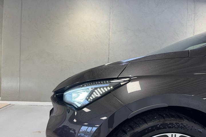 Grå Cupra Born fra 2022