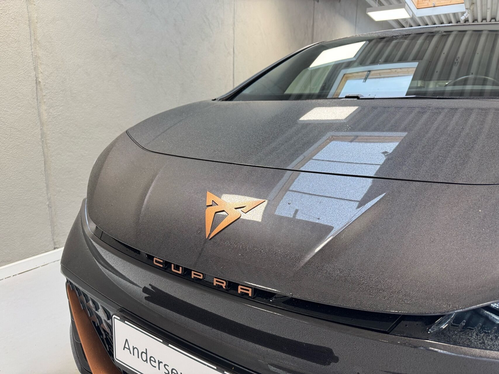 Grå Cupra Born fra 2022