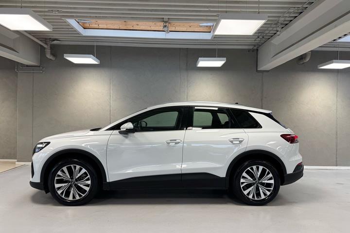 Hvid Audi Q4 fra 2023