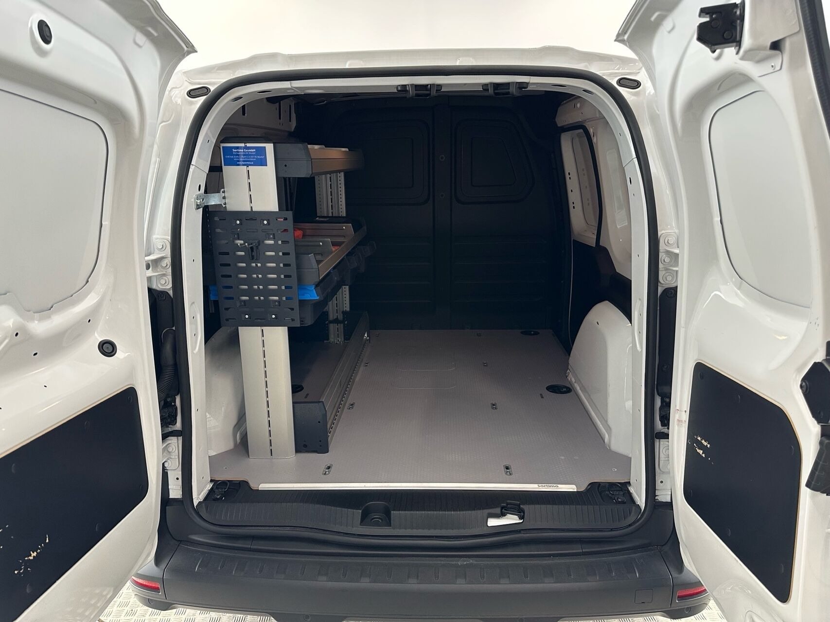 Hvid Renault Kangoo fra 2023
