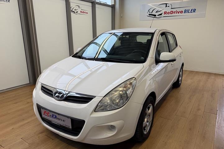 Hvid Hyundai i20 fra 2010