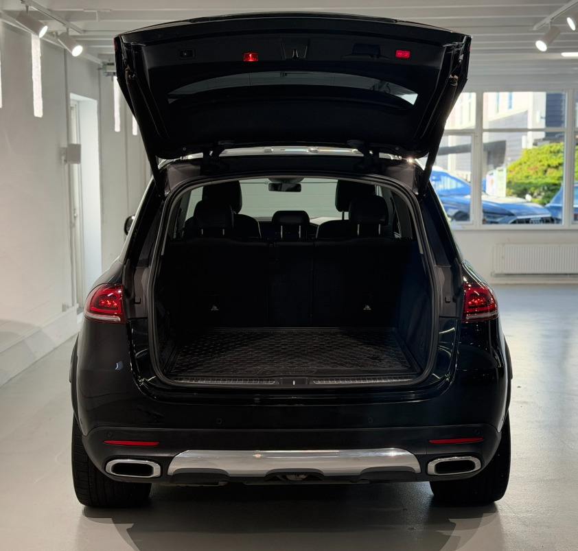 Sort Mercedes GLE300 d fra 2020