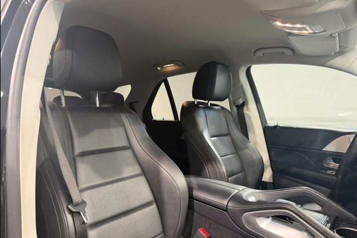 Sort Mercedes GLE300 d fra 2020