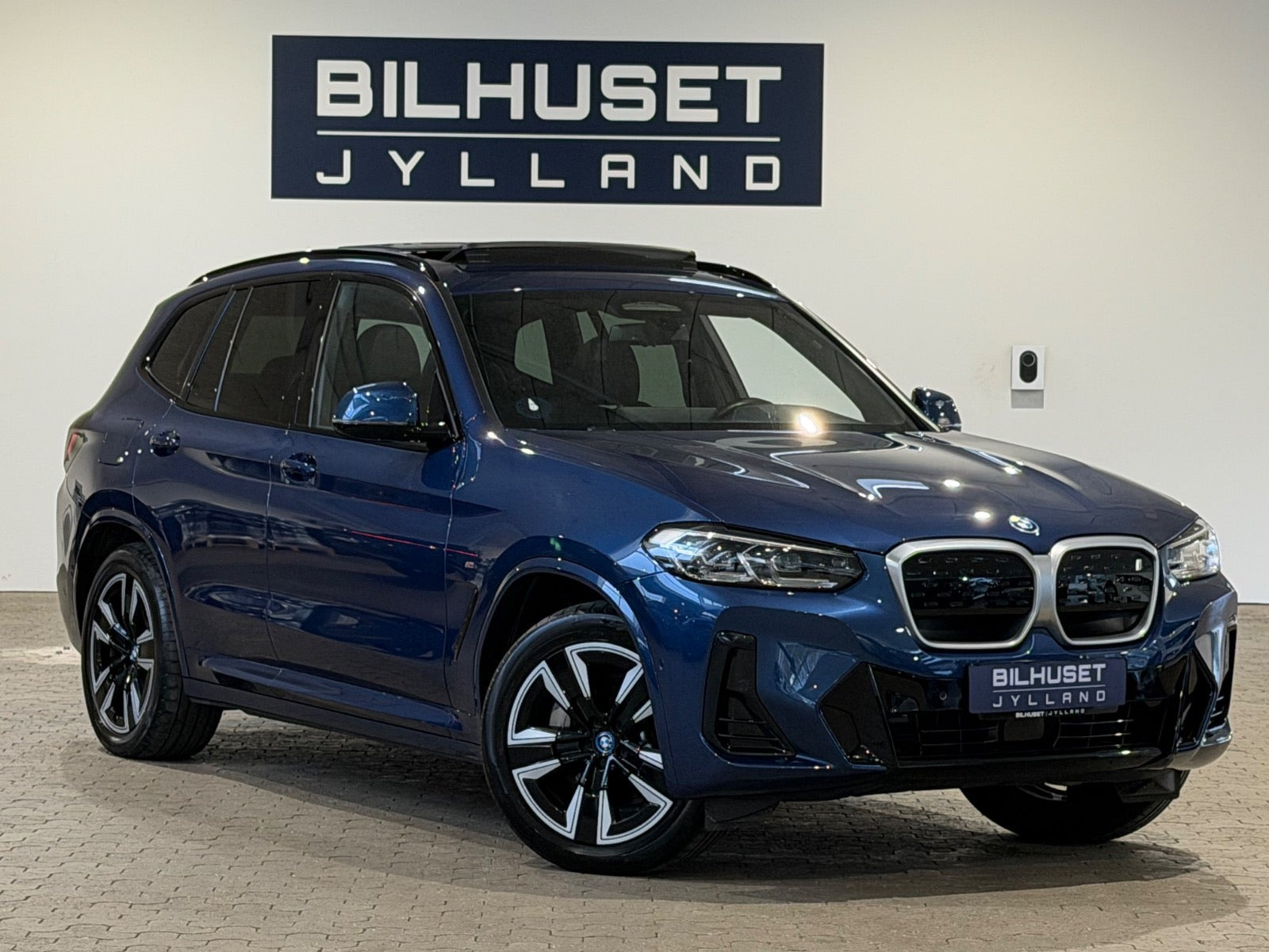 BMW iX3 Charged M-Sport