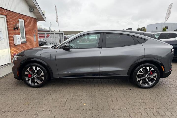 undefined Ford Mustang Mach-E fra 2023