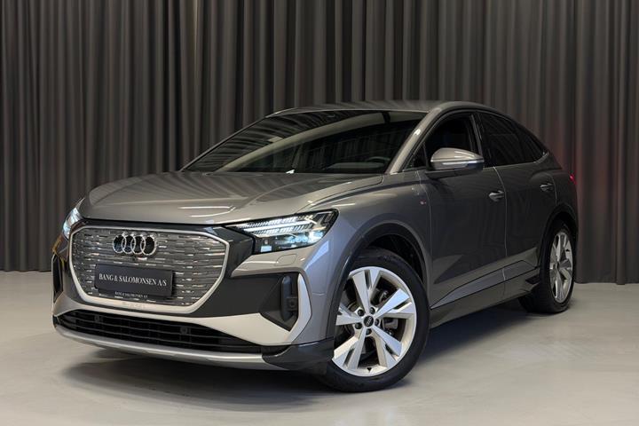 Grå Audi Q4 e-tron fra 2024