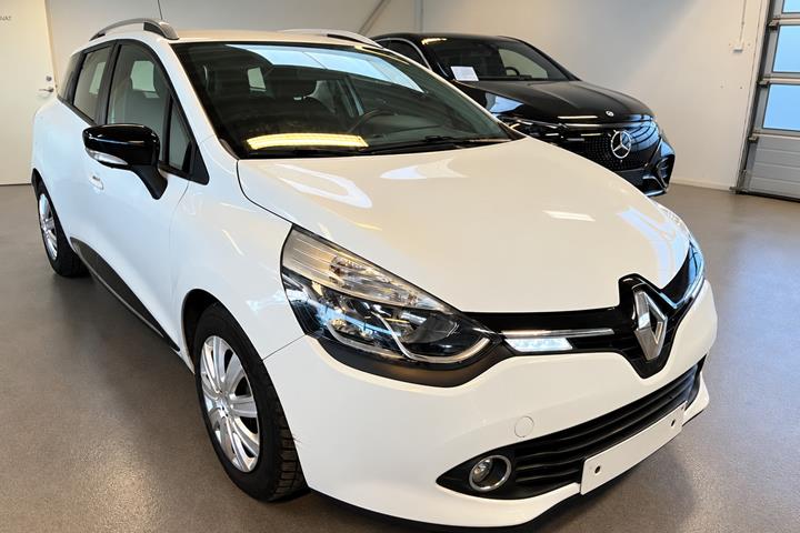Hvid Renault Clio IV fra 2015 set udefra