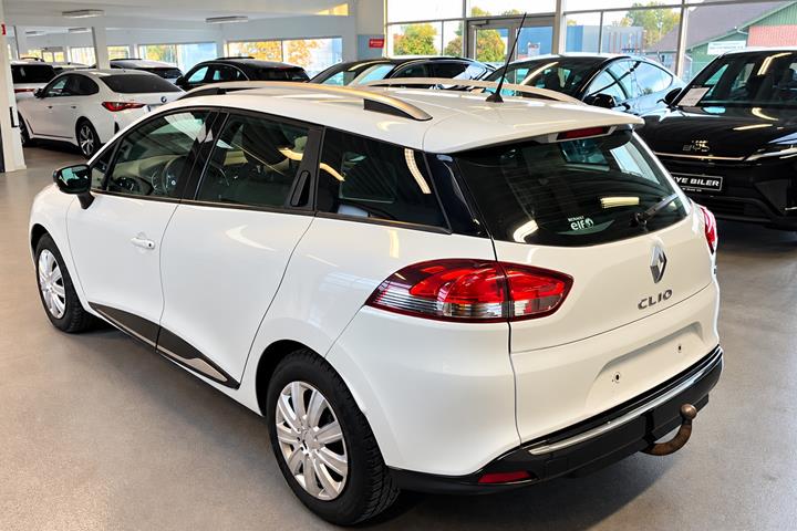 Hvid Renault Clio IV fra 2015