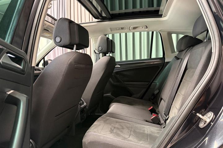 Sort VW Tiguan fra 2021
