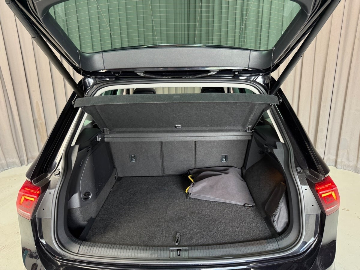 Sort VW Tiguan fra 2021