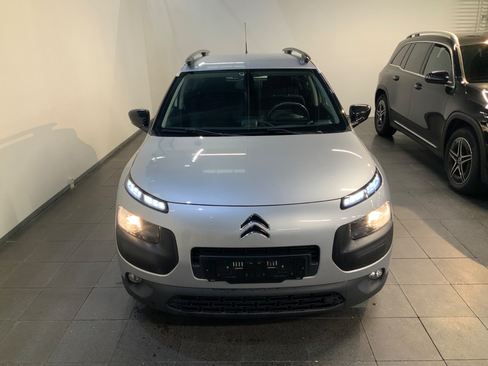 Grå Citroën C4 Cactus fra 2017