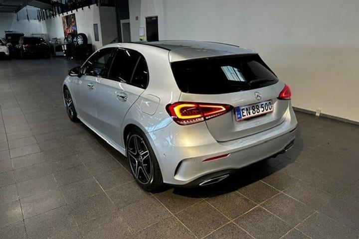 Sølv Mercedes A220 d fra 2020