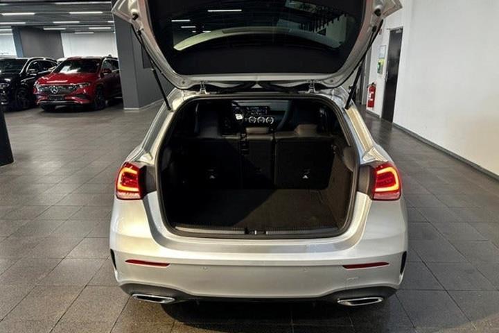 Sølv Mercedes A220 d fra 2020