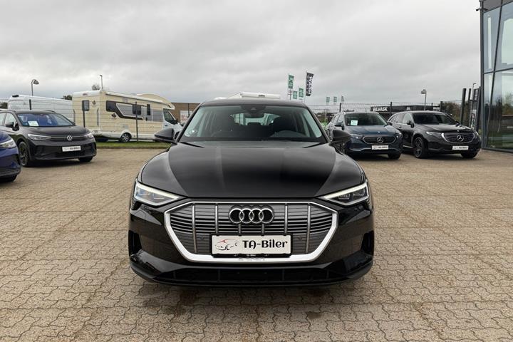 Sort Audi e-tron fra 2022