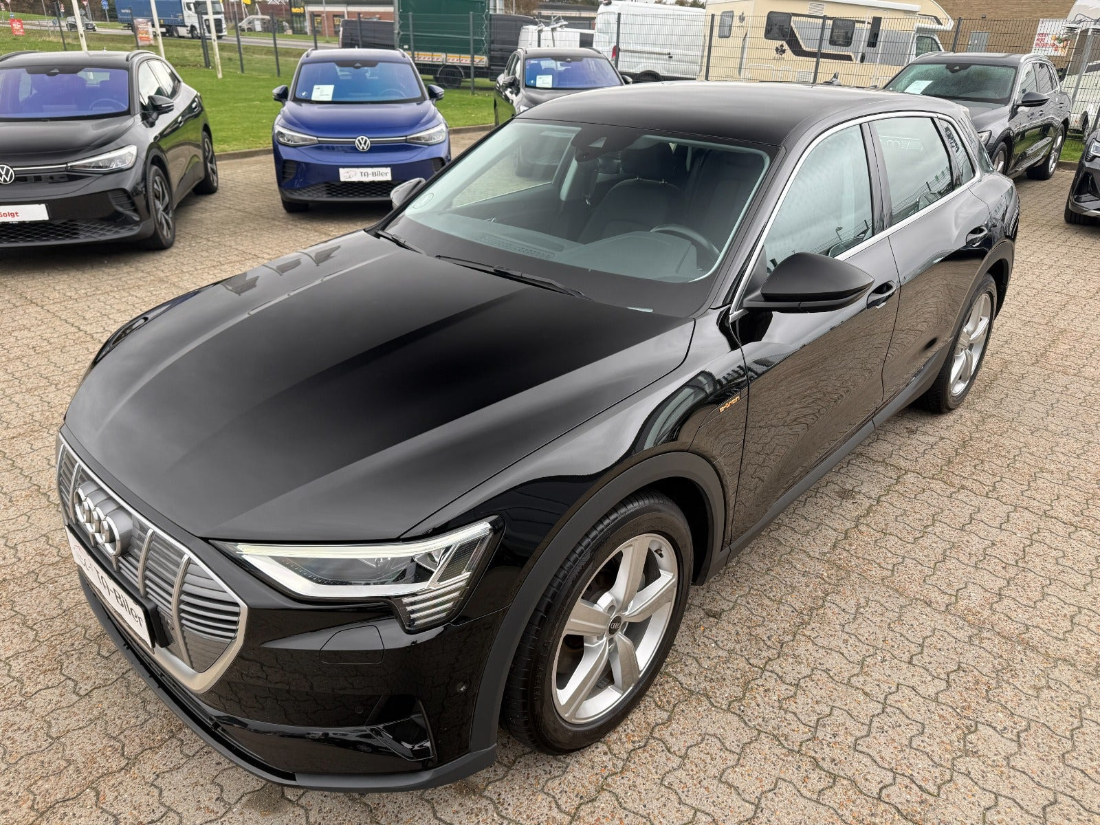 Sort Audi e-tron fra 2022