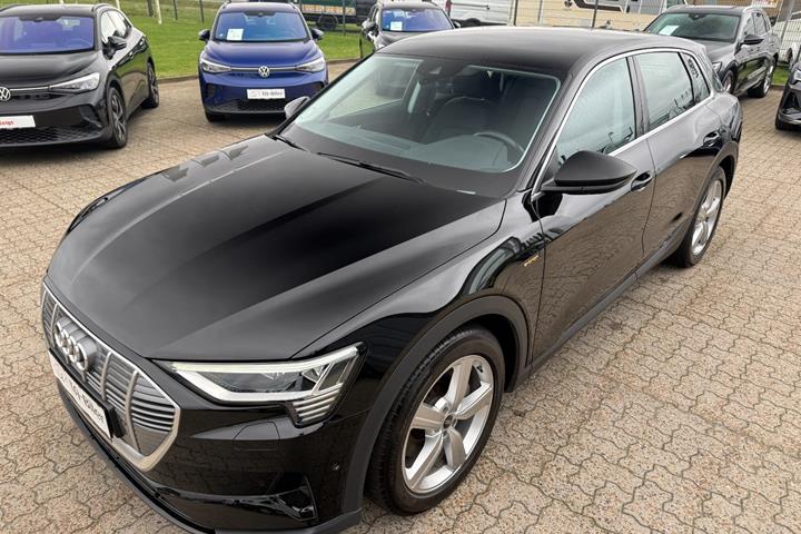 Sort Audi e-tron fra 2022