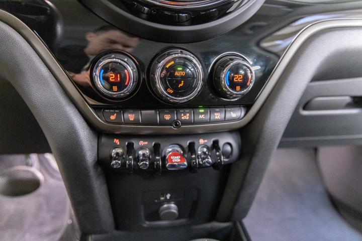 Hvid Mini Countryman Cooper fra 2019