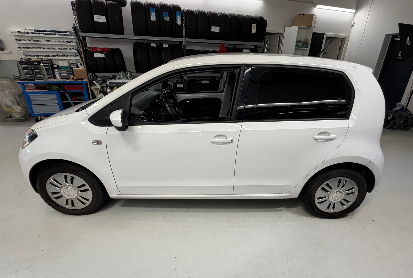 Hvid VW UP! fra 2016