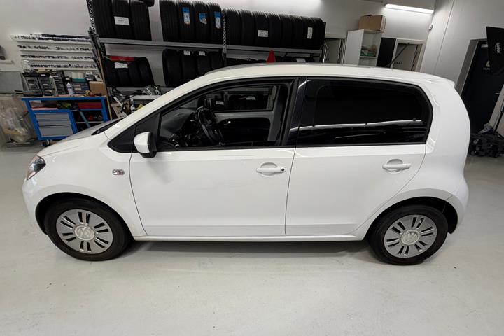 Hvid VW UP! fra 2016