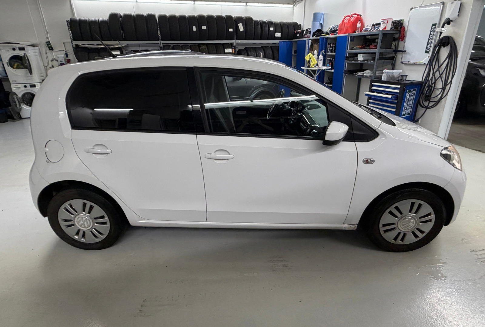 Hvid VW UP! fra 2016