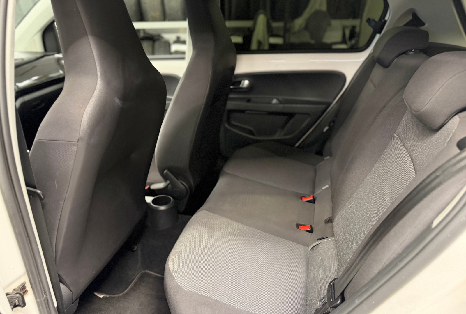 Hvid VW UP! fra 2016