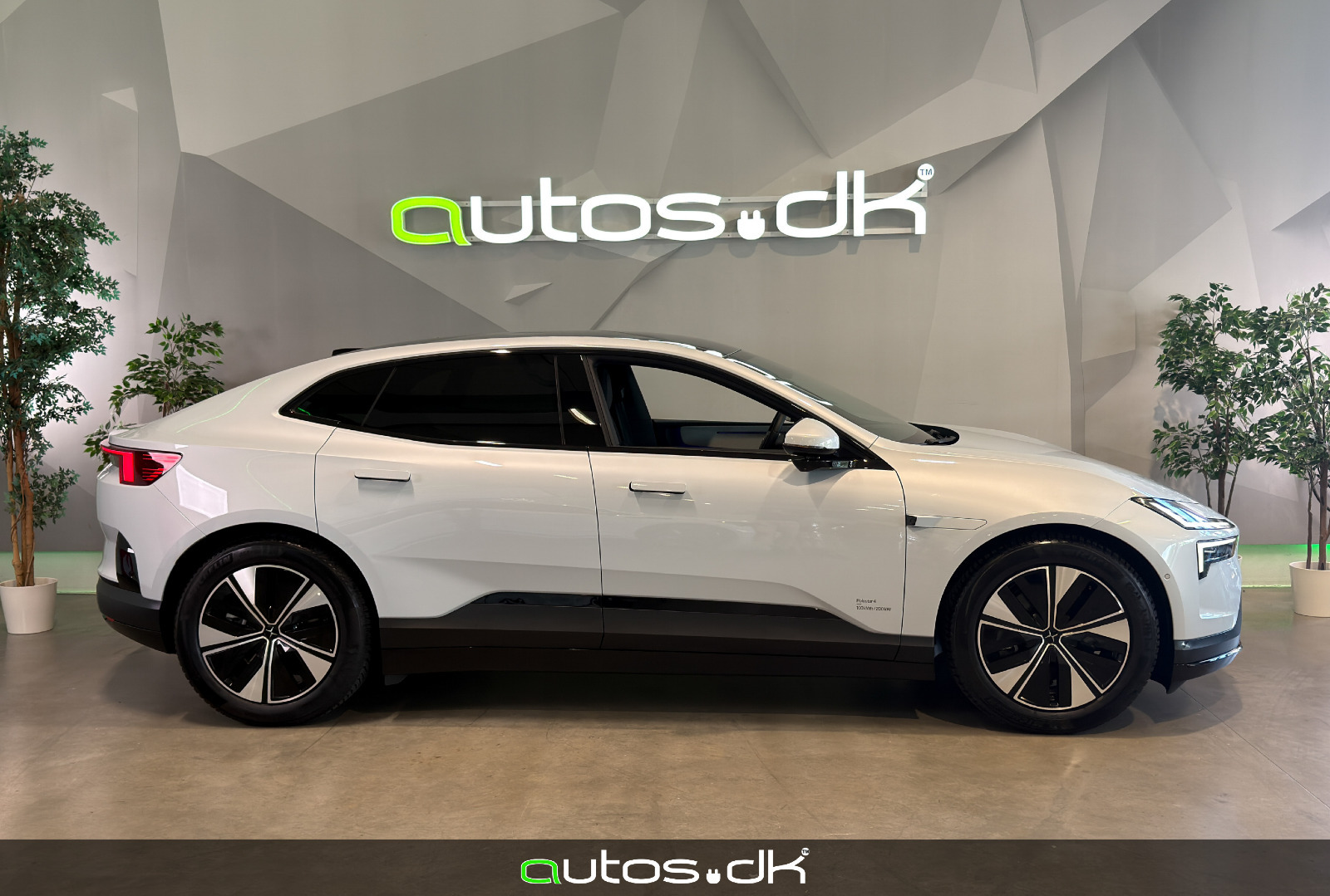 Sølv Polestar 4 fra 2026