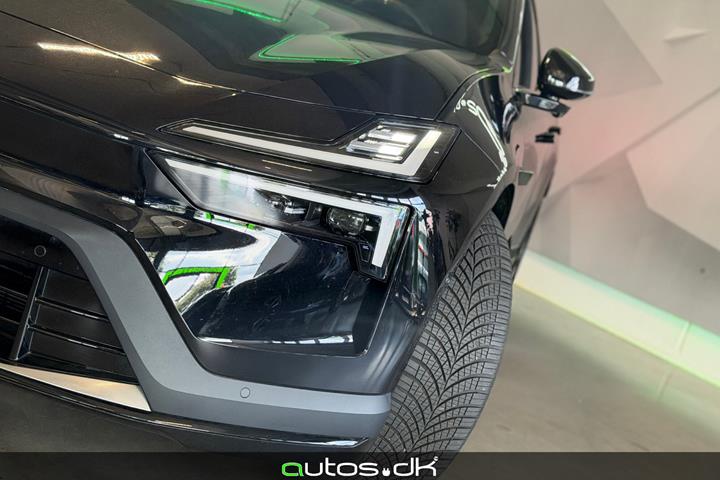 Sort Polestar 4 fra 2026