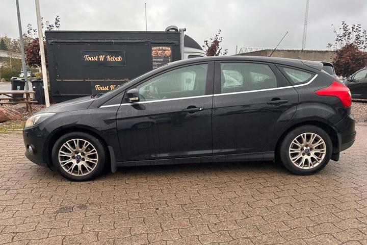 Sort Ford Focus fra 2011