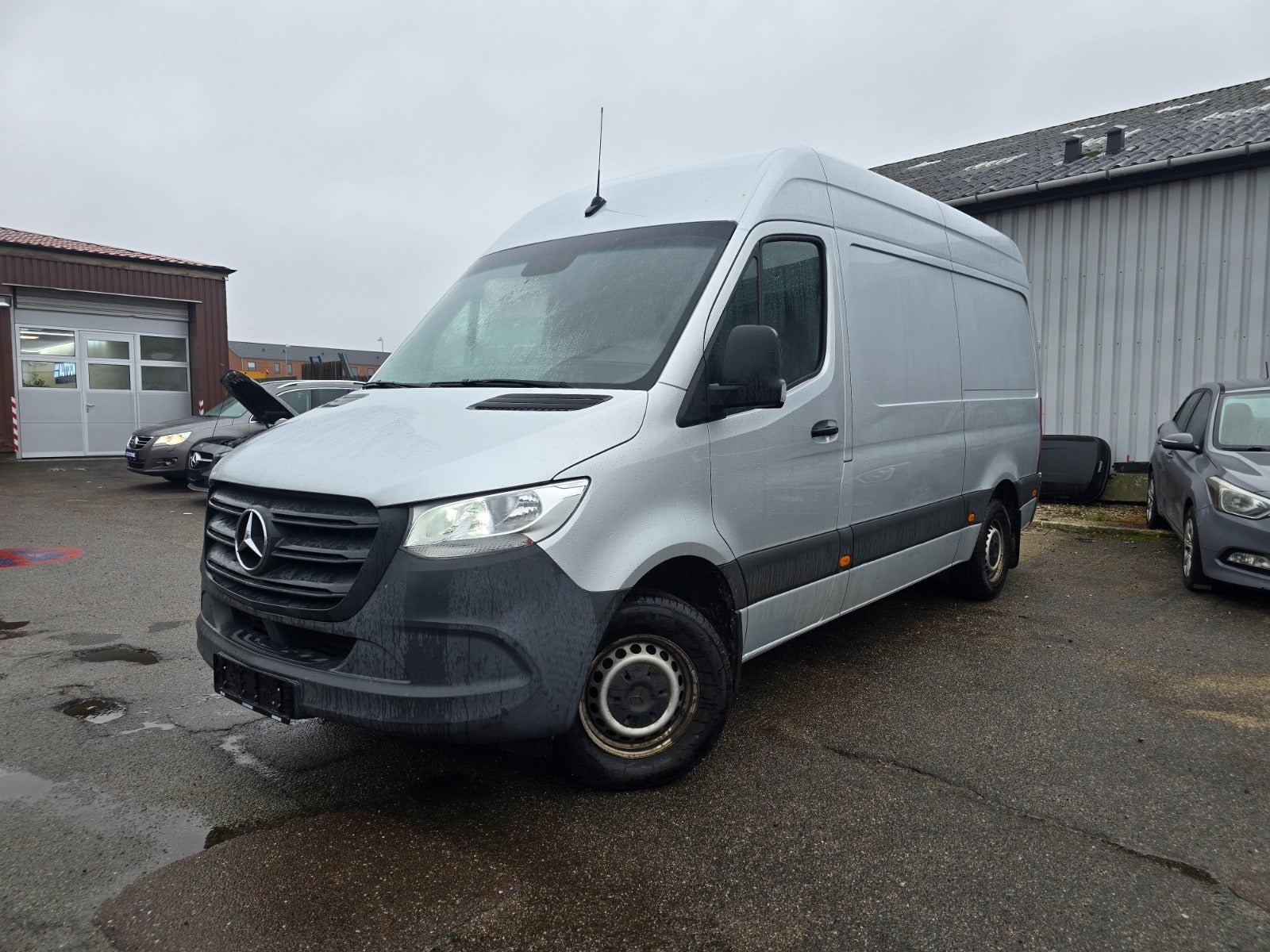 Sølv Mercedes Sprinter 316 fra 2019
