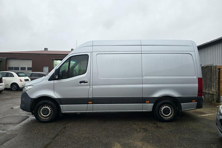 Sølv Mercedes Sprinter 316 fra 2019