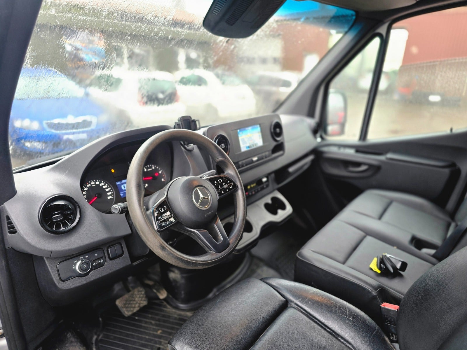 Sølv Mercedes Sprinter 316 fra 2019