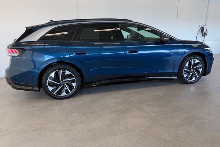 Blå VW ID.7 fra 2025