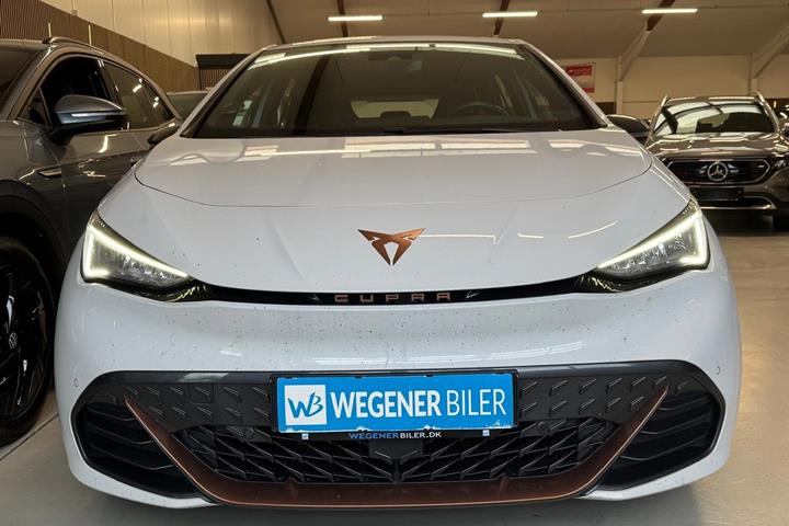 Hvid Cupra Born fra 2023