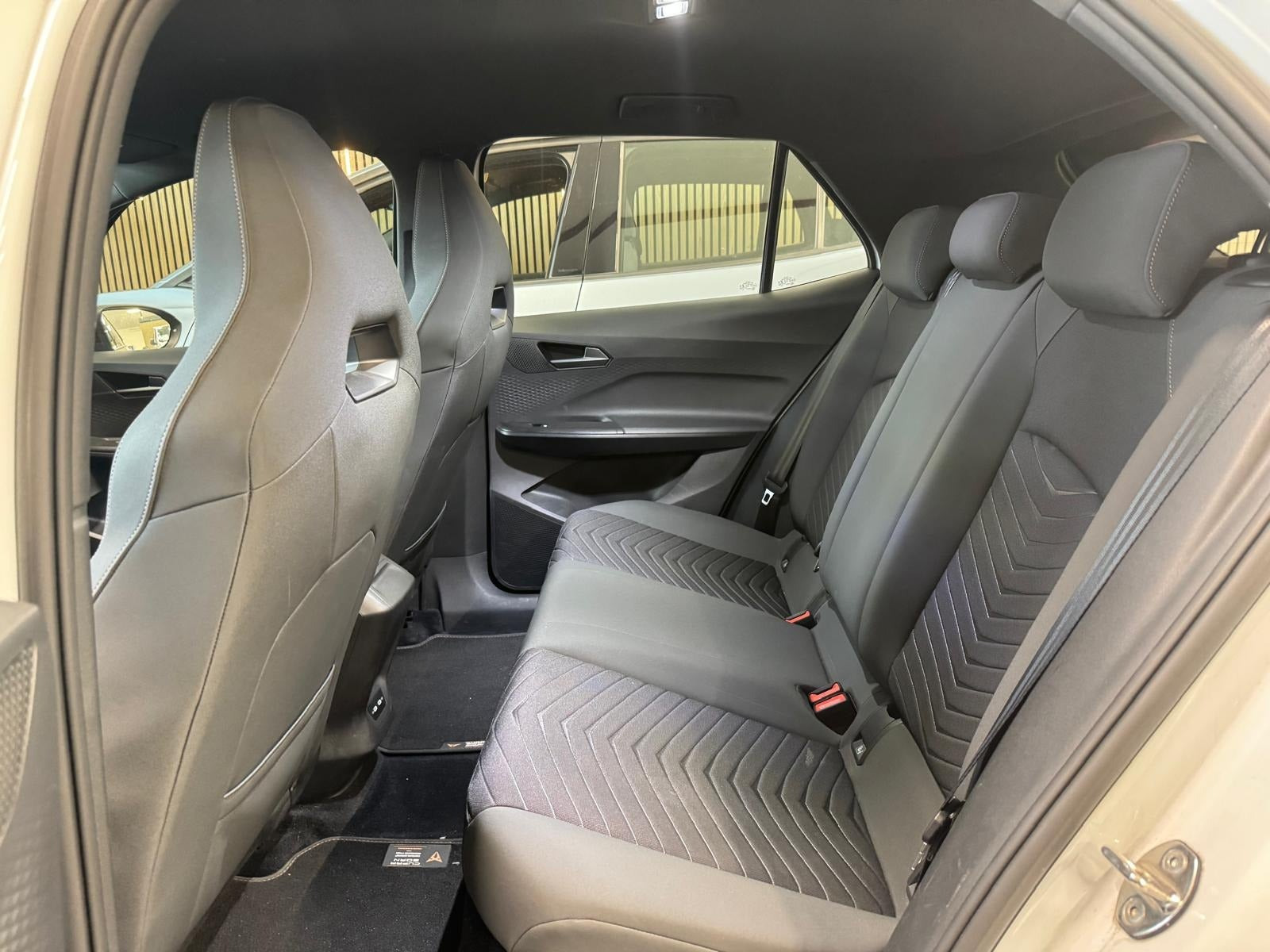 Hvid Cupra Born fra 2023