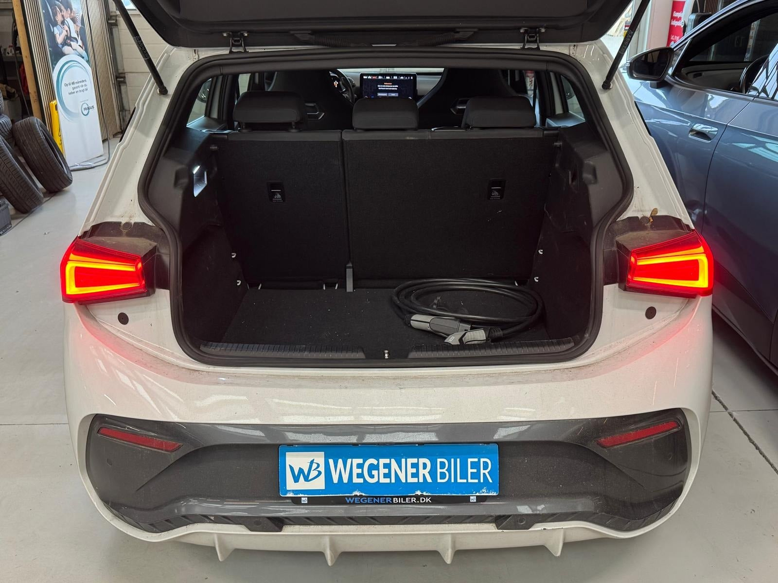 Hvid Cupra Born fra 2023