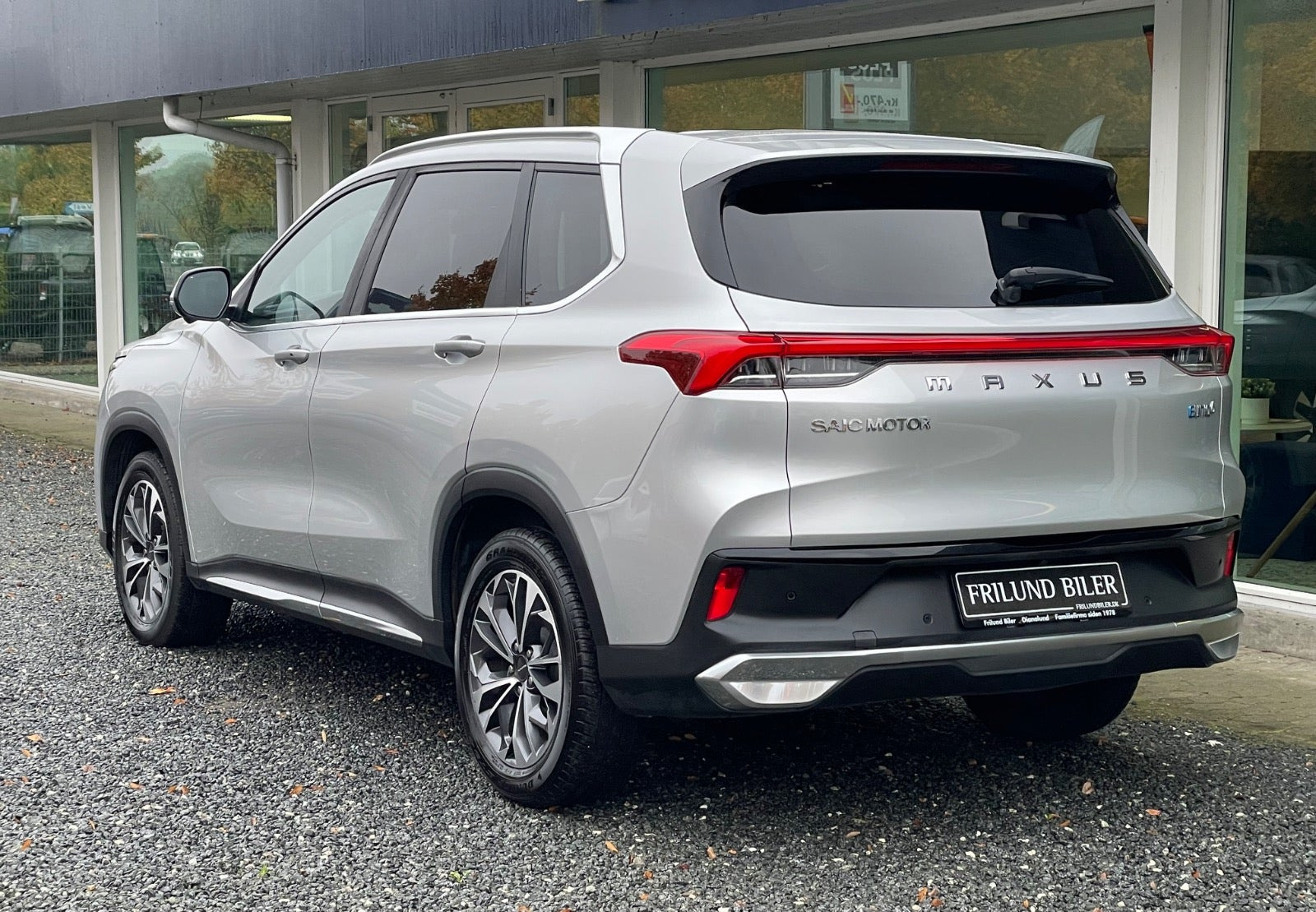 Sølv Maxus Euniq6 fra 2022