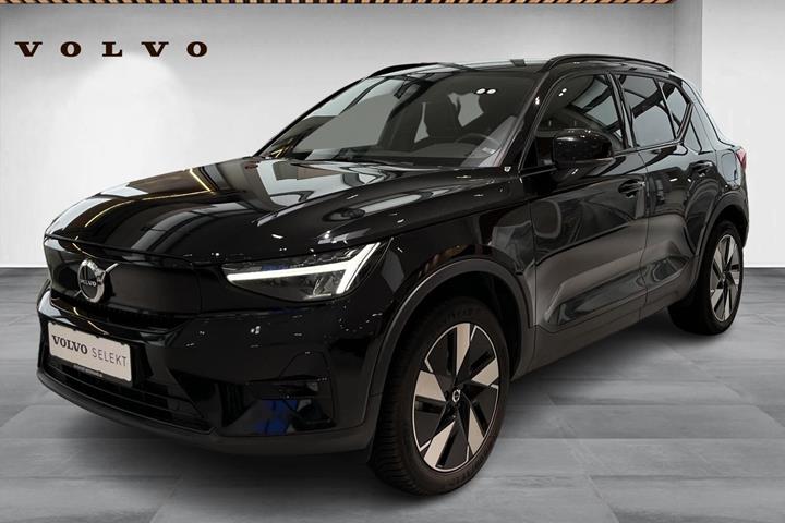 Sort Volvo XC40 fra 2024
