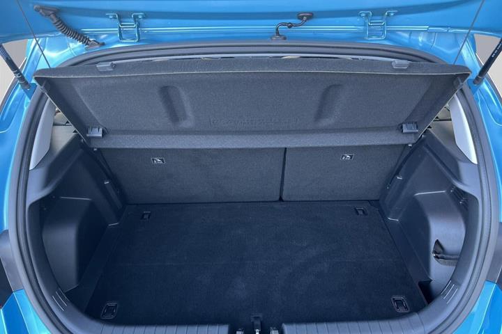 Beige Hyundai i20 fra 2021