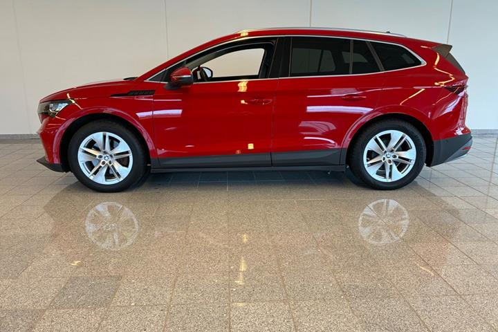 Rød Skoda Enyaq fra 2022