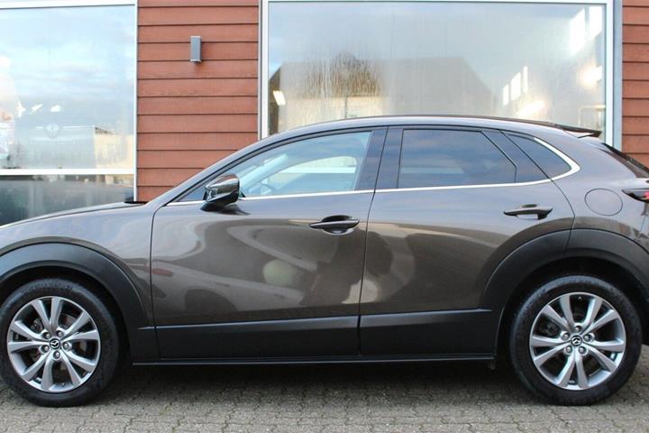 Brun Mazda CX-30 fra 2021