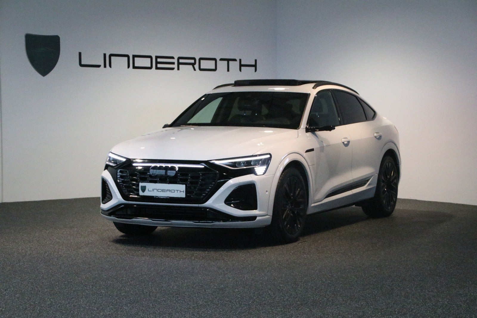 Audi Q8 e-tron 55 S-line Sportback quattro